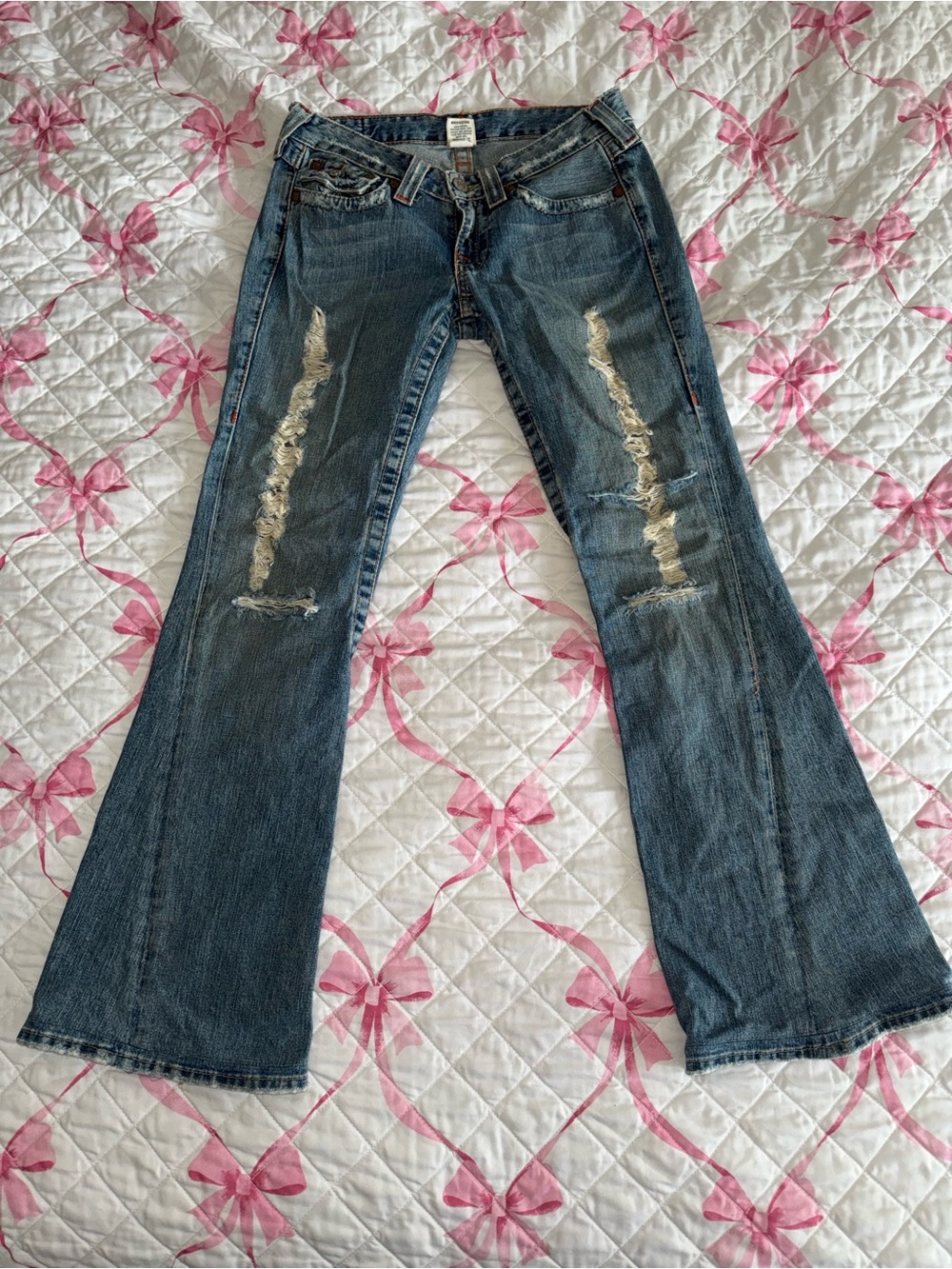 True Religion Blue Distressed Bootcut Jeans with Signature Back Pockets - Picture 2 of 6